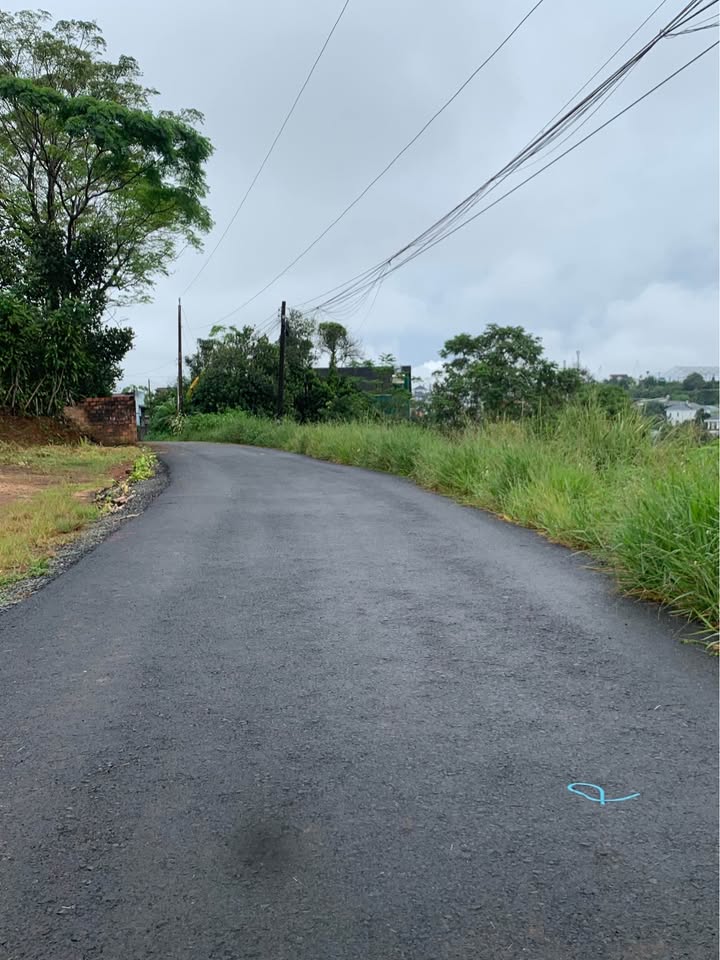 Đất nền Bảo Lộc 120m² giá 1.2 tỷ - Sổ đỏ chính chủ, vị trí đẹp!