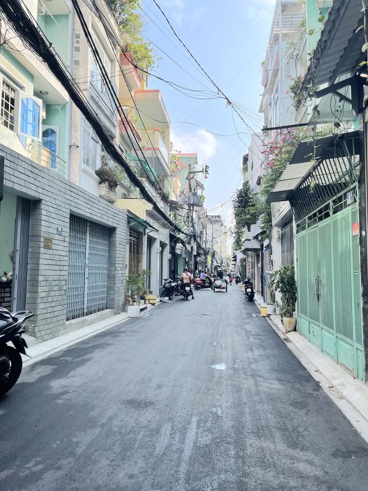 Bán gấp mặt tiền FrontHouse P9 Tân Bình 49m² giá 8.5 tỷ - Vị trí đắc địa!