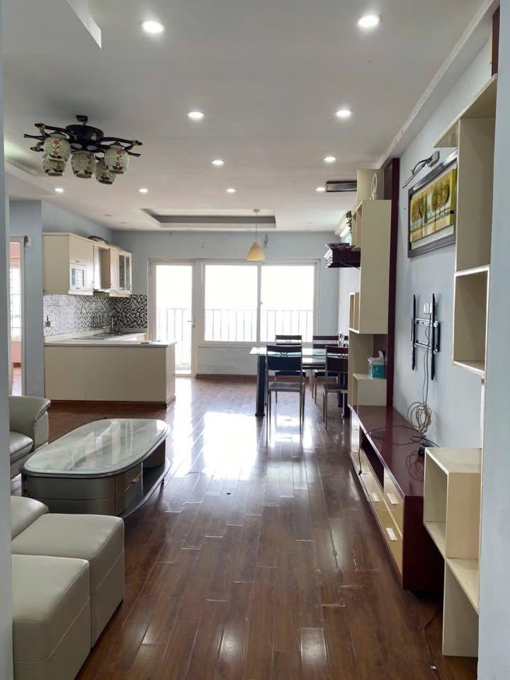 Căn hộ CT4 La Khê Hà Đông 94m² giá 10 triệu - Nhà đầy đủ tiện nghi!