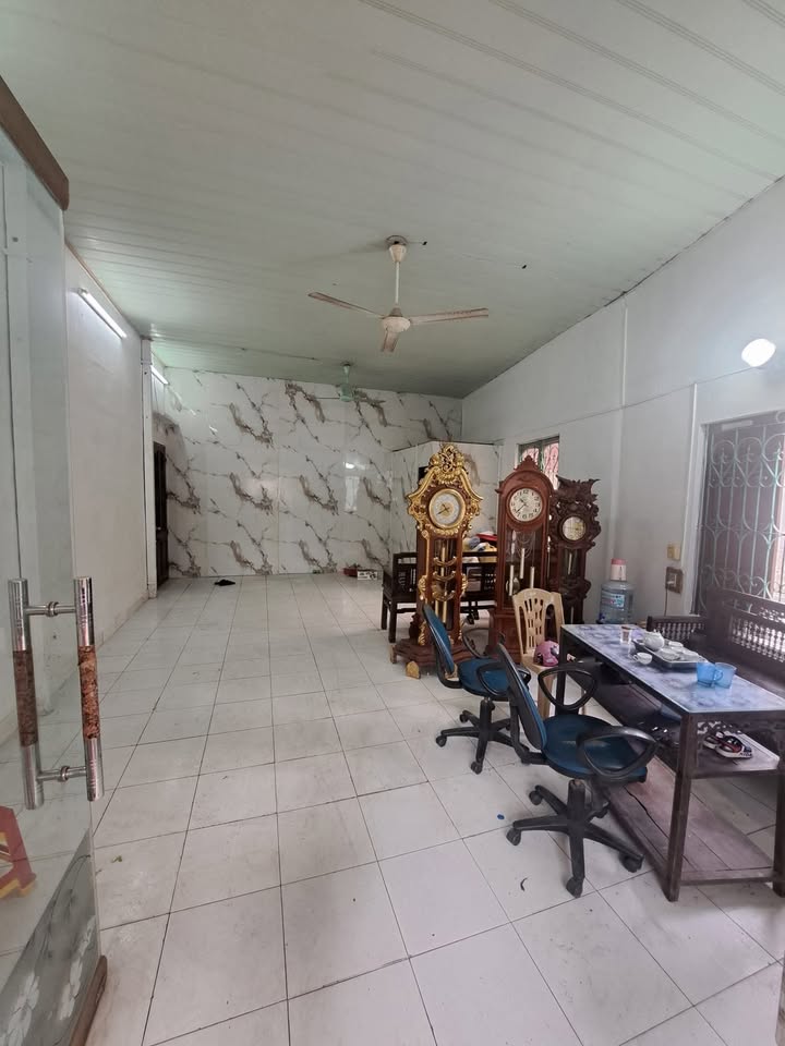 Cửa hàng cho thuê 2 mặt tiền tại 272 Bình Lộc, Hải Dương - Giá chỉ 5 triệu/tháng!