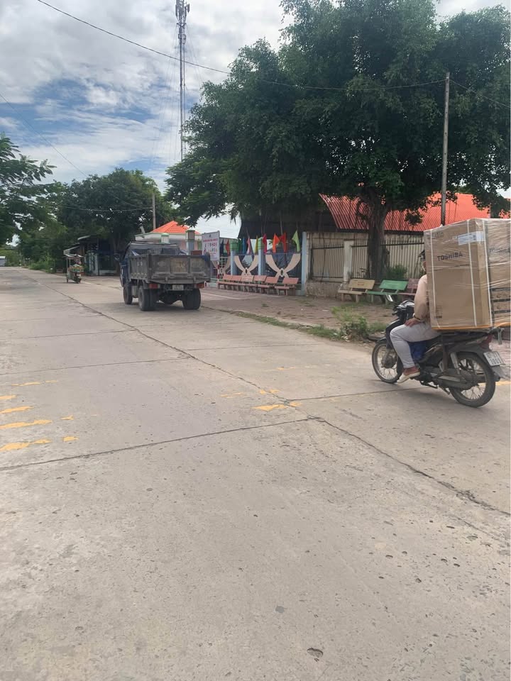 Nhà mặt tiền đường Phùng Văn Cung, phường Vĩnh Mỹ, Châu Đốc, 72m² giá 3.6 tỷ - Kinh doanh thuận lợi!