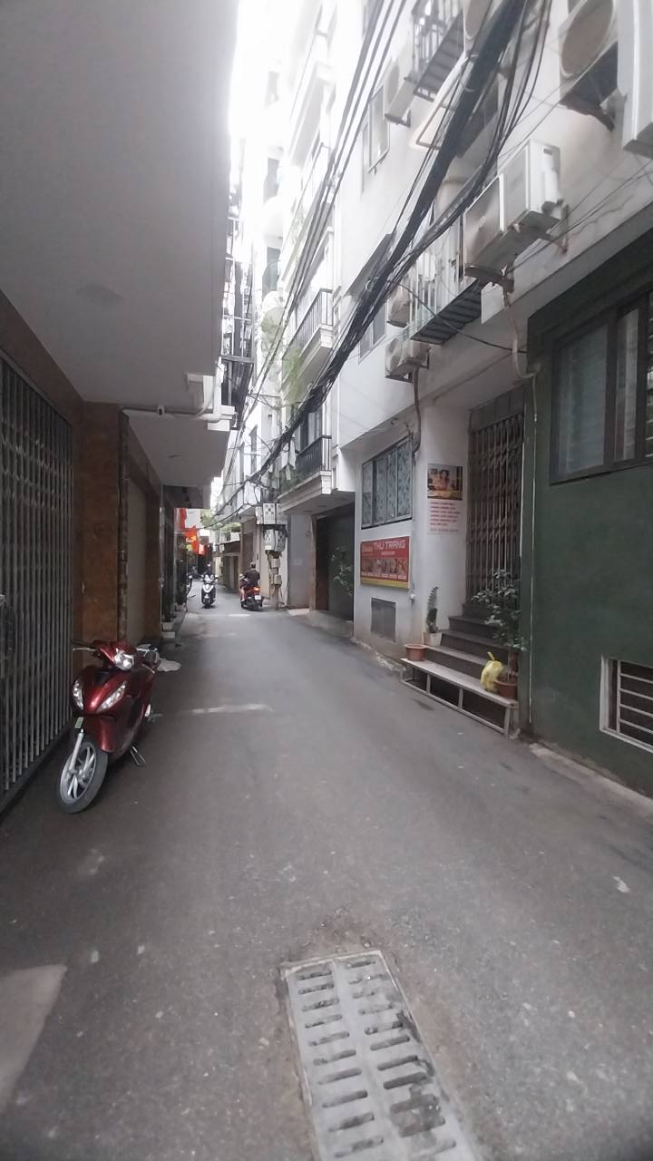 Căn hộ CCMN 102m² tại phố Hoàng Quốc Việt - Lạc Long Quân, Tây Hồ chỉ 3.88 tỷ - Kinh doanh tại tầng 1!