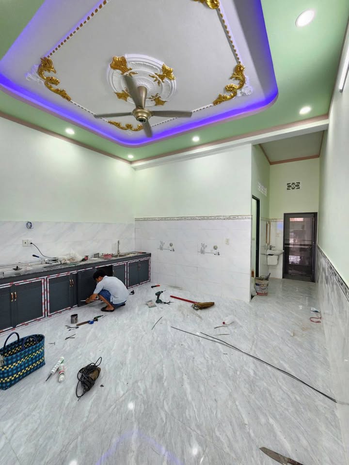 Nhà 1 trệt 1 lầu mặt tiền đường Cây Da, Dĩ An 102m² giá 6.5 tỷ - Sổ hồng riêng, kinh doanh thuận lợi!