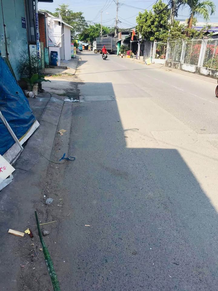 Cho thuê nhà xưởng Q12 mặt đường Bò Tèo 100m² giá 5.5 triệu - Phù hợp cho sản xuất nhẹ