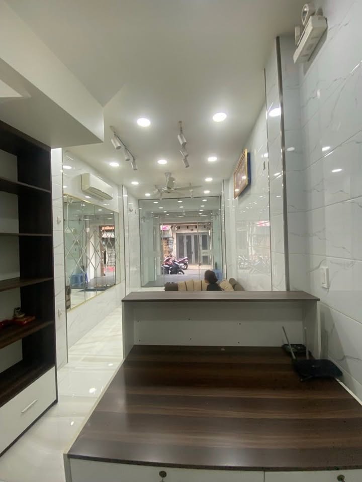 Nhà mặt tiền kinh doanh 62.9m² Bùi Thị Xuân, Tân Bình - Đầu tư sinh lời ngay!