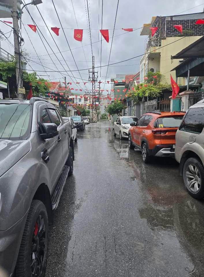 Nhà cấp 4 tại Phường Cẩm Thành, Cẩm Phả 100m² giá 1.5 tỷ - Hướng Nam, sổ đỏ chính chủ!