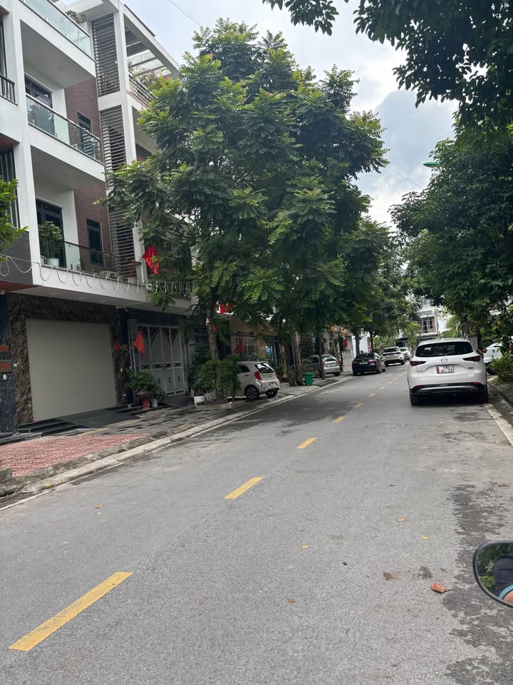 Đất nền KĐT Bách Việt, Bắc Giang 83m² giá 6 tỷ - Vị trí đẹp gần hồ điều hòa!