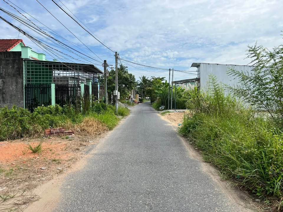 Đất nền góc 2 mặt tiền Nguyễn Viết Xuân, 192m² giá 1.37 tỷ - Cơ hội đầu tư hấp dẫn!