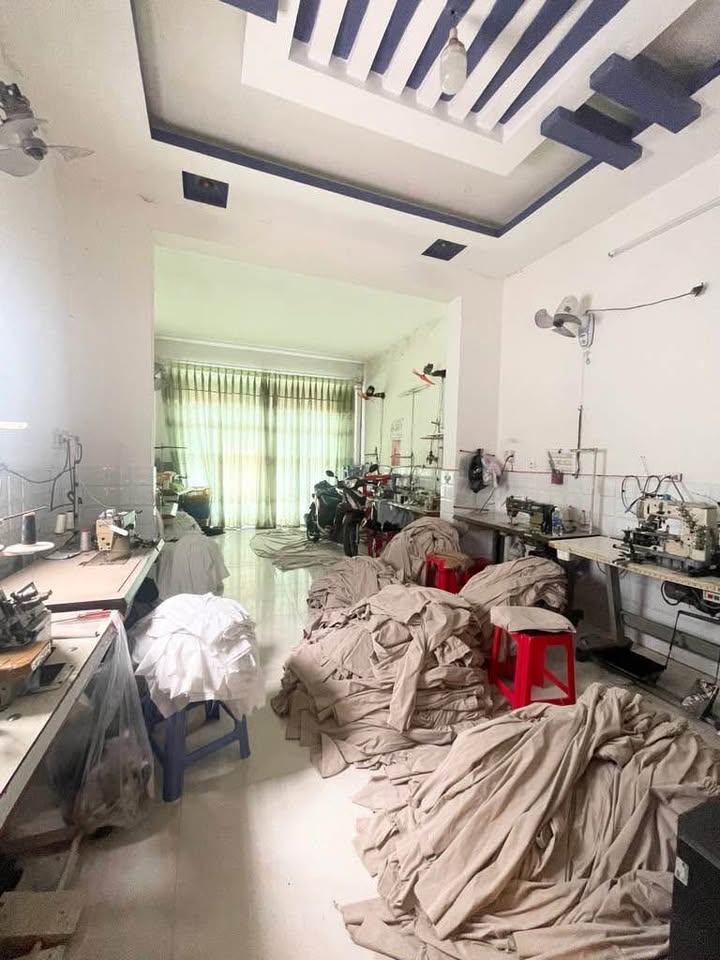 Nhà mặt tiền kinh doanh 64m² Bình Tân giá 3 tỷ - Đầu tư sinh lời ngay!
