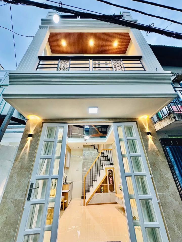 Nhà phố 109 Nguyễn Văn Công, Gò Vấp - 14m² giá 2.85 tỷ - Chính chủ, đầy đủ nội thất!