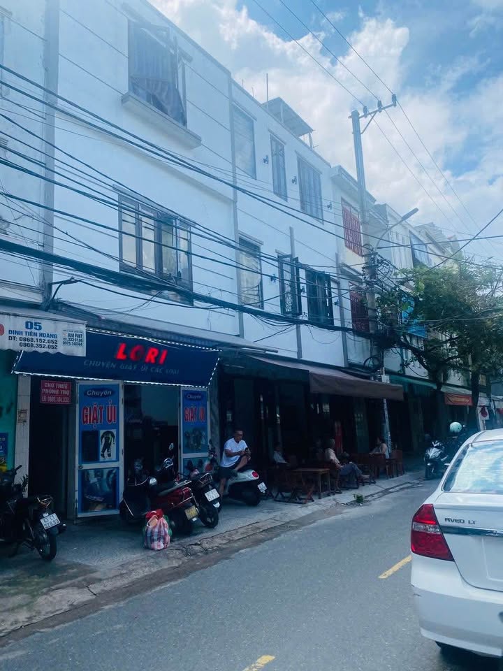 Nhà mặt tiền kinh doanh Đinh Tiên Hoàng, Hải Châu 18m² giá 3.35 tỷ - Cơ hội đầu tư tuyệt vời!
