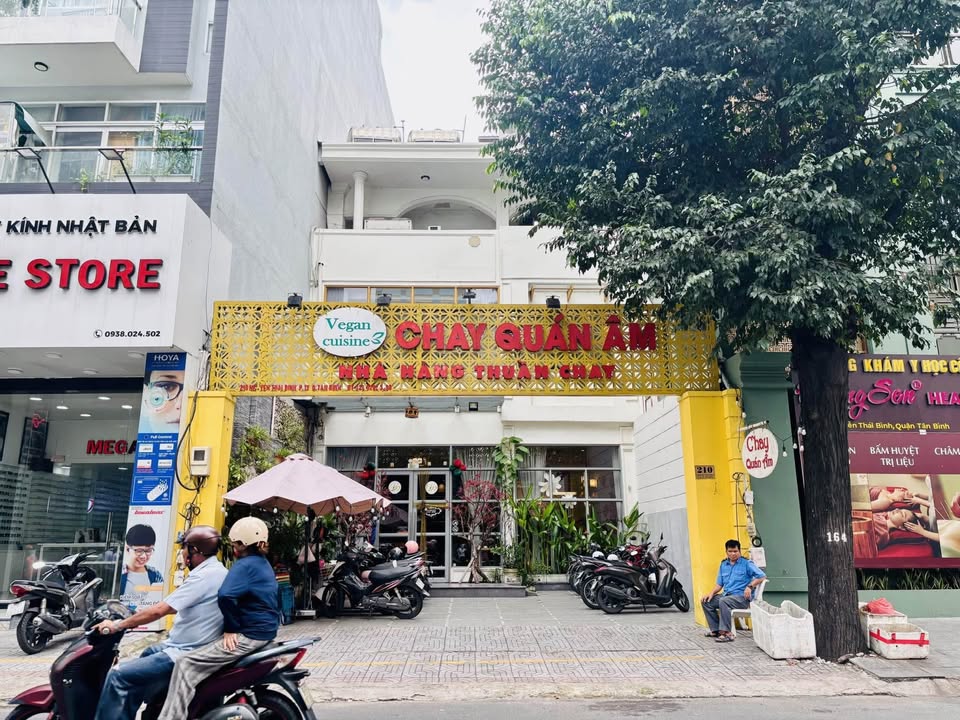 Cho thuê mặt tiền Nguyễn Thái Bình, Quận Tân Bình, 216m² - Phù hợp mọi loại hình kinh doanh!