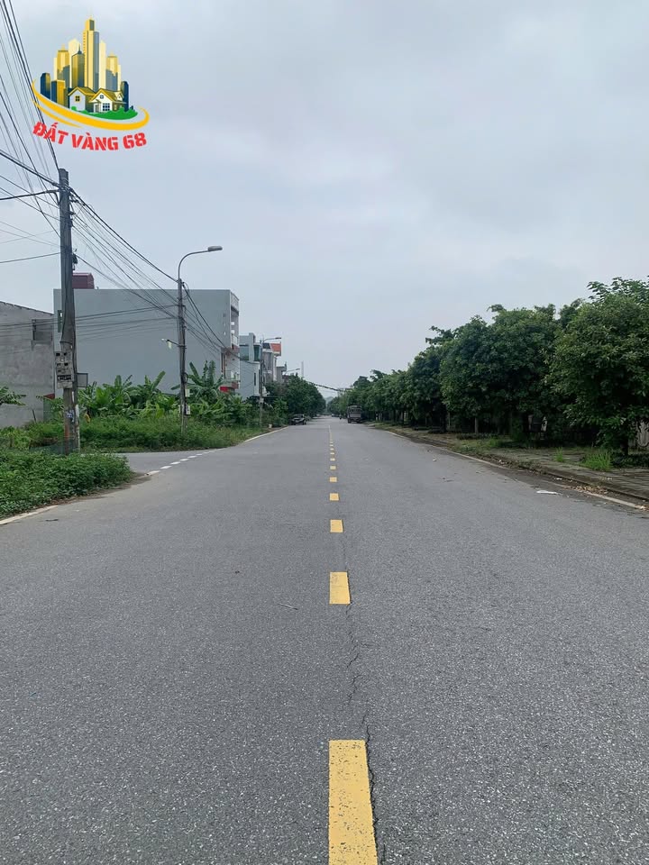 Đất mặt đường Bích Đào 80m² giá 4 tỷ - Vị trí kinh doanh thuận lợi!