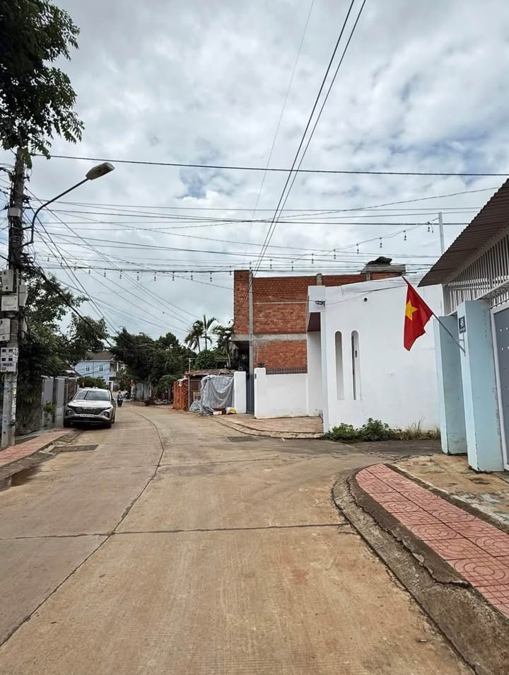 Đất thổ cư mặt tiền 50 Tây Sơn, Buôn Ma Thuột, 80m² - Cơ hội vàng đầu tư!
