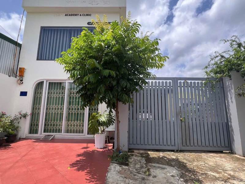 Nhà Hẻm 78 Y Moan, Buôn Ma Thuột 230m² giá 7.6 tỷ - Sổ đỏ chính chủ!