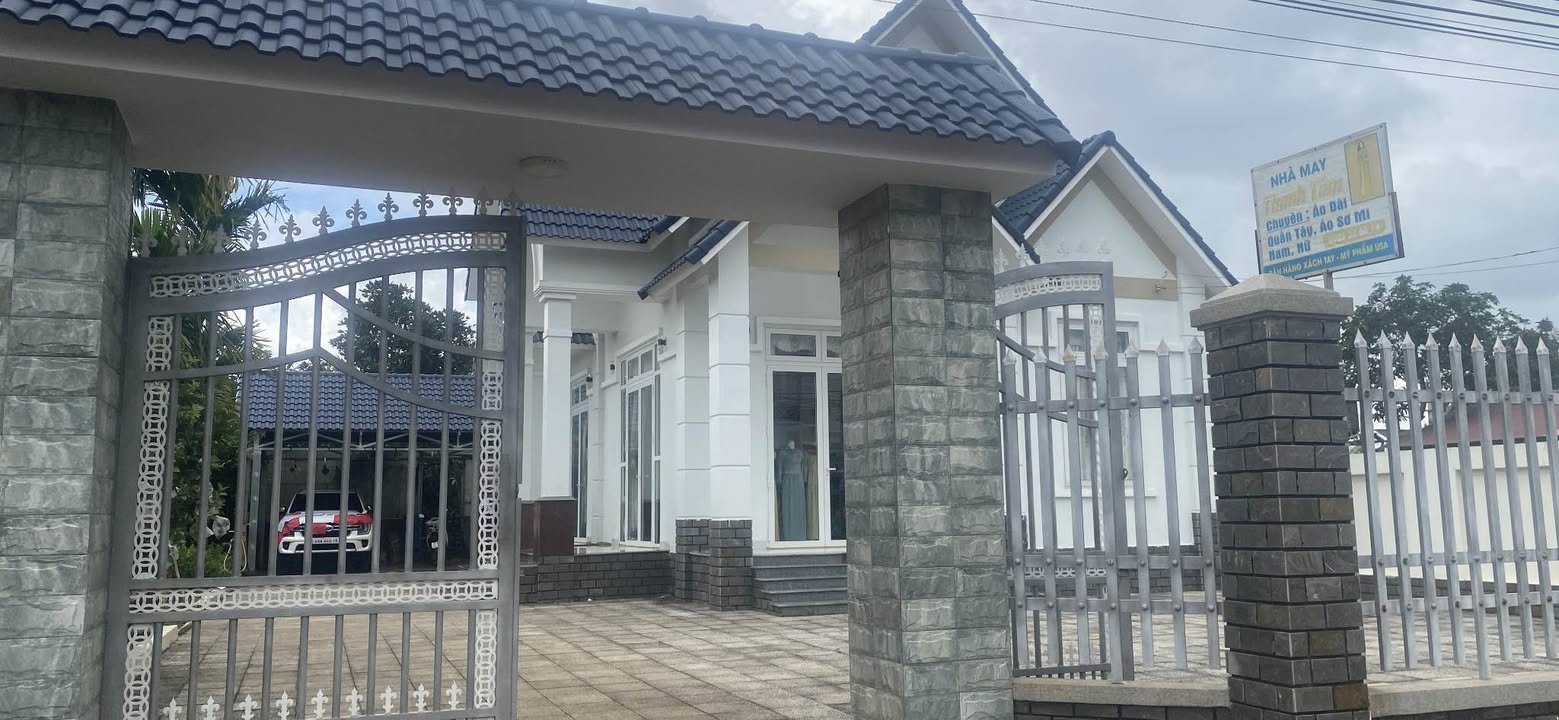 Nhà đẹp 1 tầng tại thị trấn Liên Nghĩa, 299m² giá 11.5 tỷ - Thiết kế hiện đại, cần bán gấp!