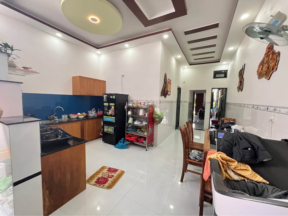 Nhà cấp 4 gác lửng Diên Lạc 120m² giá 1.8 tỷ - Sẵn sàng vào ở ngay!