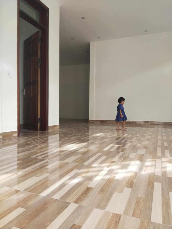 Nhà riêng Đồng Sơn 180m² giá 1.6 tỷ - Chính chủ bán gấp!