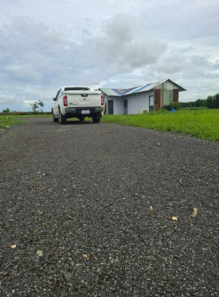 Đất nền mặt tiền đường Đá Mi, xã Phước Long Thọ, diện tích 825m² - Giá chỉ 600 triệu!