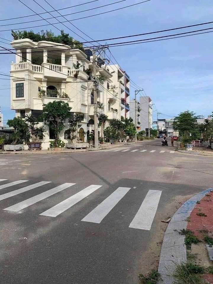 Đất mặt tiền đường A5 khu QH Gara Quyền, Quy Nhơn 165m² giá 4.65 tỷ - Vị trí đắc địa gần biển!