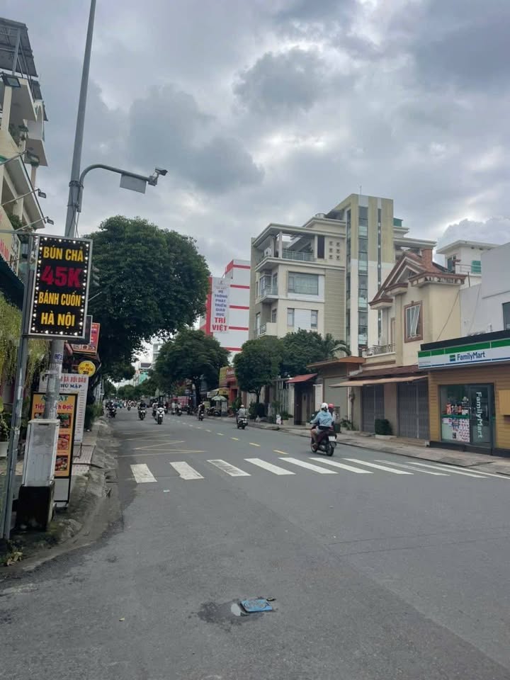 Bán nhà mặt tiền Nguyễn Văn Ngọc, phường Tân Thành, quận Tân Phú, 66m² - Kinh doanh sầm uất, chỉ 10.6 tỷ!