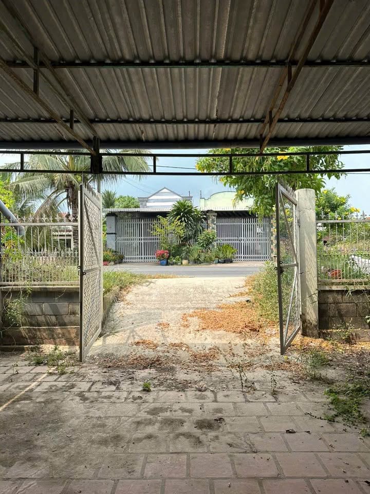 Nhà cấp 4 mặt tiền đường Trung Lập, Củ Chi 89m² giá 2.9 tỷ - Chính chủ bán gấp!