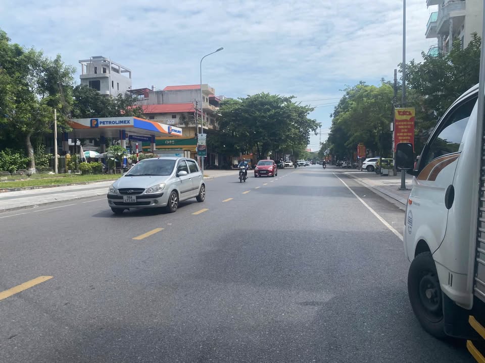 Nhà mặt tiền Ngô Gia Tự, Suối Hoa 123m² giá 2 tỷ - Đầu tư kinh doanh lý tưởng!