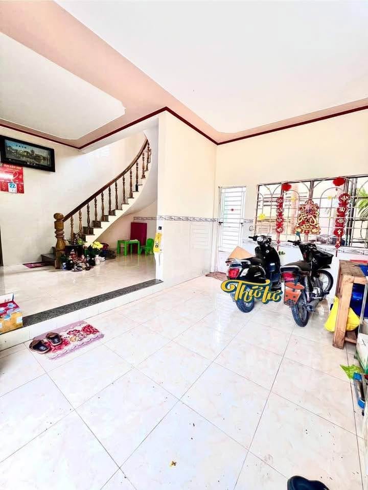 Nhà riêng Ninh Kiều Cần Thơ 96m² giá 2.6 tỷ - Thiết kế rộng rãi, hẻm 18 Xô Viết Nghệ Tĩnh!