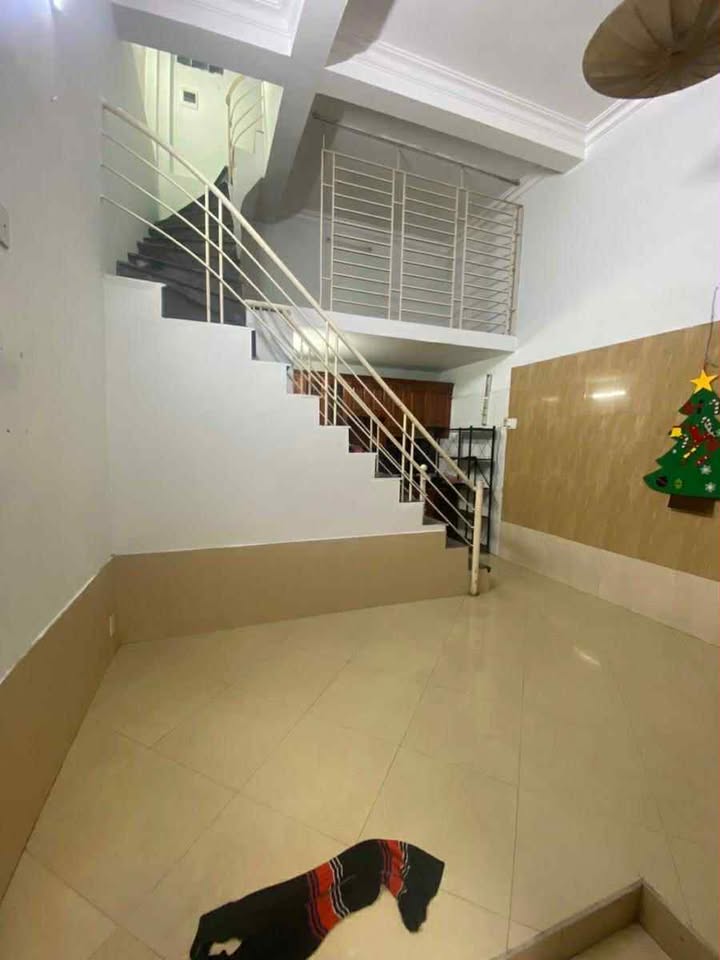 Nhà phố Kim Mã, Ba Đình 28m² giá 6.5 tỷ - Ngõ thoáng, cách phố 50m!