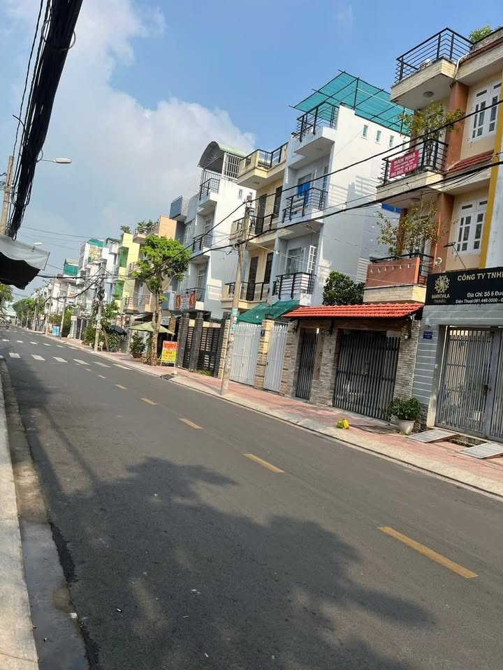 Nhà mặt tiền Phạm Thế Hiển, Quận 8, 108m² giá 11.5 tỷ - Khu dân trí cao, sẵn sàng ở ngay!