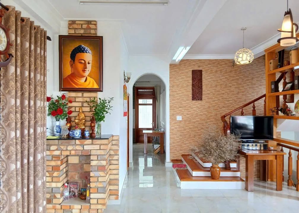 Nhà phố Đà Lạt 144m² giá 12 tỷ - Thiết kế hiện đại, nội thất cao cấp!