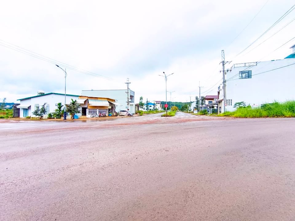 Đất lô góc Nơ Trang Long, Gia Nghĩa 264.7m² chỉ 3.2 tỷ - View hồ trung tâm cực đẹp!