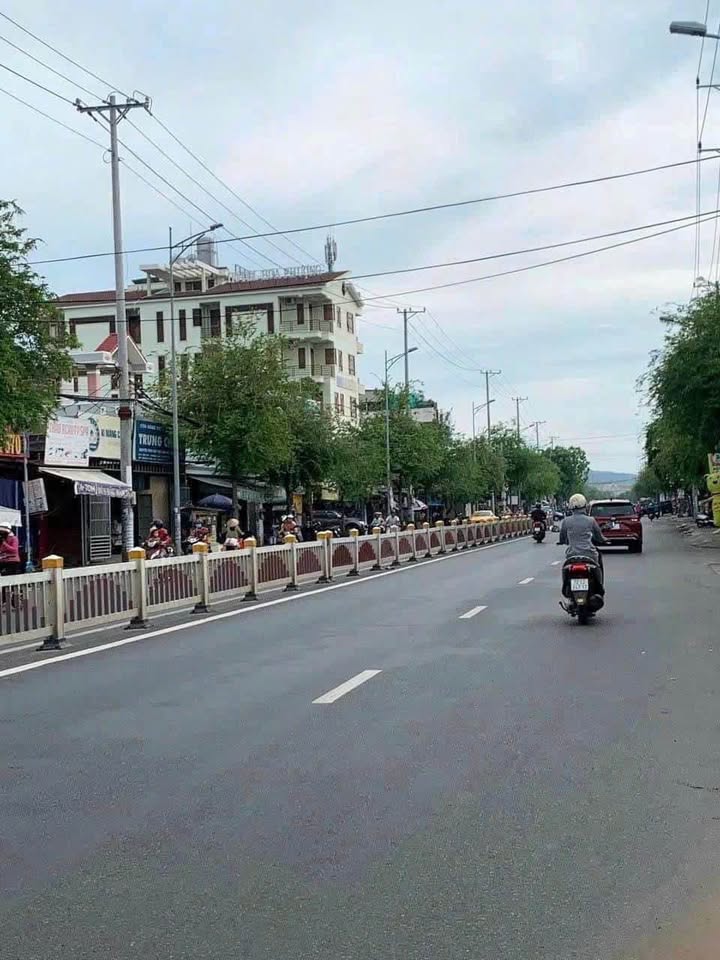 Nhà mặt tiền đường 30/4, phường 11, TP Vũng Tàu 720m² giá 18.72 tỷ - Vị trí kinh doanh lý tưởng!