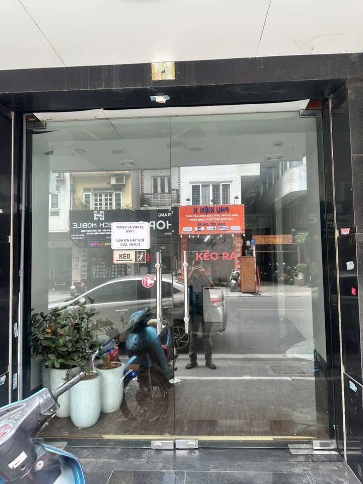 Cho thuê FrontHouse mặt phố Nam Đồng, Đống Đa, 40m² - Kinh doanh sầm uất!