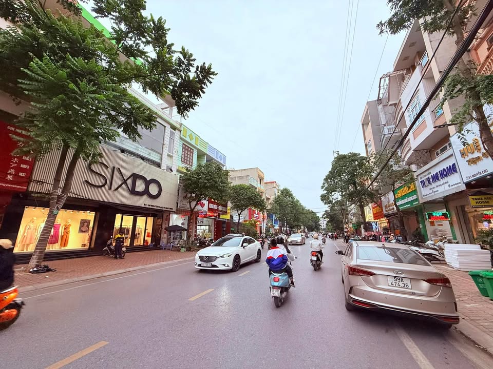 Nhà 4 tầng mặt phố Nguyễn Cao, Ninh Xá 75m² giá 20 tỷ - Đầu tư sinh lời cực cao!