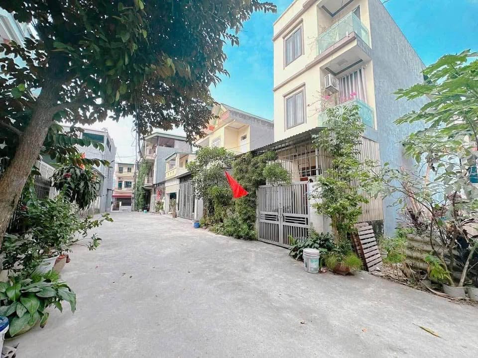 Đất Đồi Xuôi - Nông Trang Việt Trì 80m² - Đường rộng ô tô tránh nhau