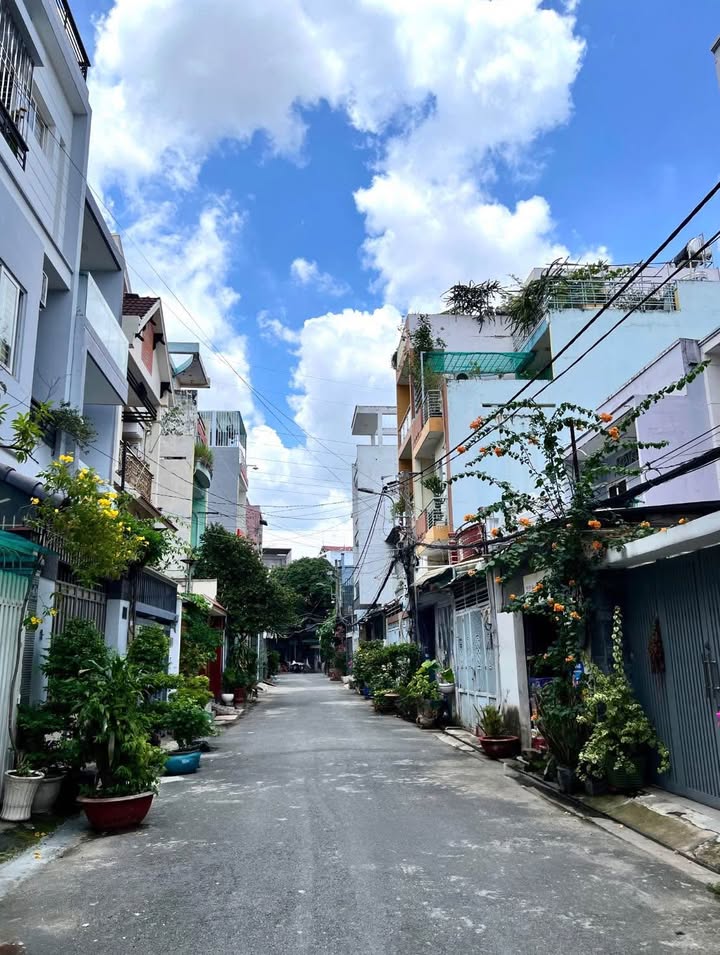 Nhà 4 Tầng Lũy Bán Bích Tân Phú 58m² giá 7 tỷ - Đặc điểm đẹp, sổ hồng chính chủ!