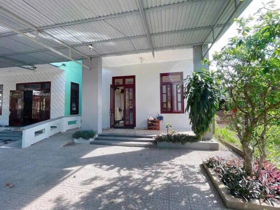 Nhà bán gấp tại Kiệt Lý Bôn, Tứ Hạ 177.5m² - Hàng xóm thân thiện, ô tô vào tận nơi!