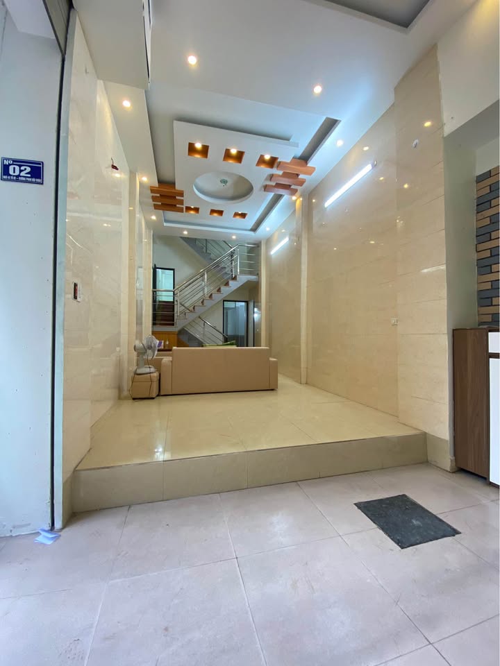 Nhà riêng 3 tầng Phan Bội Châu, Thái Bình 52m² giá 2 tỷ - Không thể bỏ lỡ!