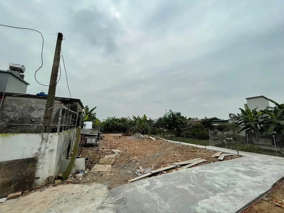 Đất Vân Động, Vũ Lạc 42m² giá 400 triệu - Sổ đỏ chính chủ, đầu tư sinh lời!