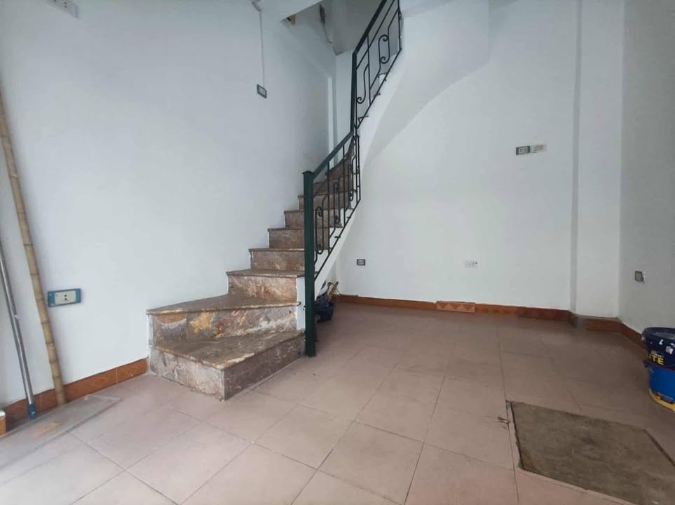 Nhà cho thuê nguyên căn Núi Trúc, Ba Đình 20m² - Mặt ngõ ô tô tránh, vừa ở vừa kinh doanh!