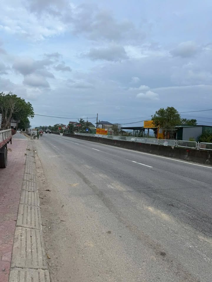 Đất nền Quốc lộ 1A Cẩm Xuyên 100m² giá 2 tỷ - Cơ hội đầu tư tuyệt vời!