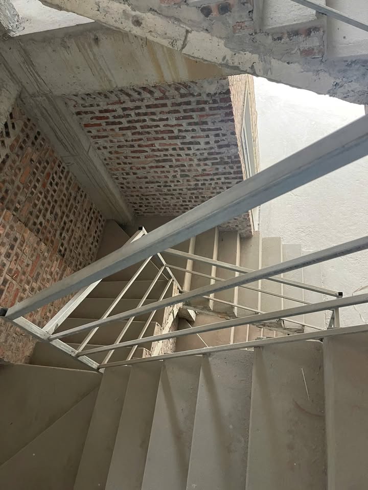 Nhà nguyên căn cho thuê Khu C Geleximco Lê Trọng Tấn 360m² - Giá chỉ 13 triệu!