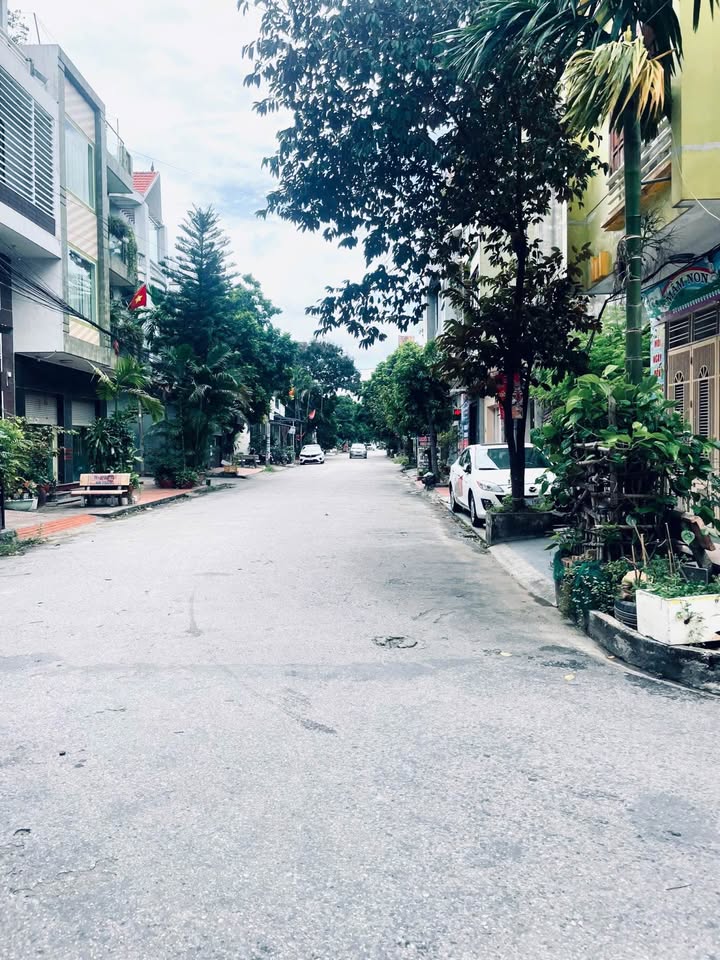 Nhà riêng 90m² tại Tôn Đức Thắng, An Đồng - Sổ đỏ chính chủ, giá chỉ 5.5 tỷ!