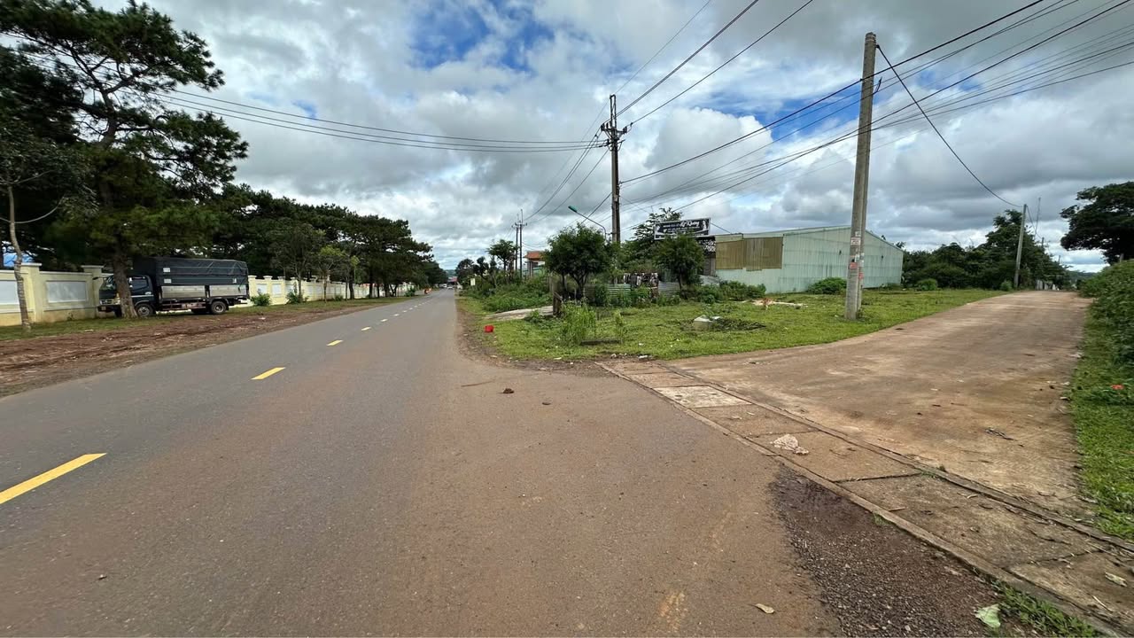 Đất nền chính Trường Sa, Pleiku 280m² giá chỉ 1.1 tỷ - Cơ hội đầu tư tuyệt vời!