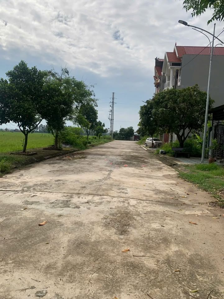 Đất nền xã Gia Bình 90m² giá 900 triệu - View thoáng, sổ hồng chính chủ!