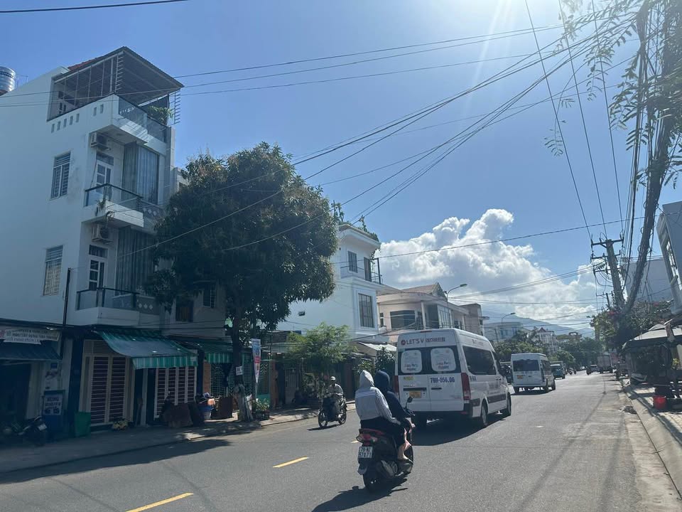 Đất Phước Long Nha Trang 143.8m² giá 11.65 tỷ - Khu vực kinh doanh sầm uất!