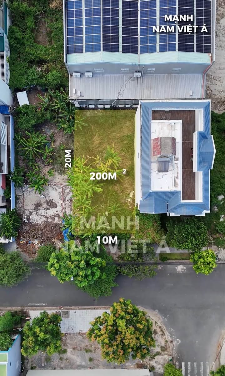 Đất nền Lê Hy Cát Đà Nẵng 200m² giá 18 tỷ - Sát bờ sông thoáng đãng!