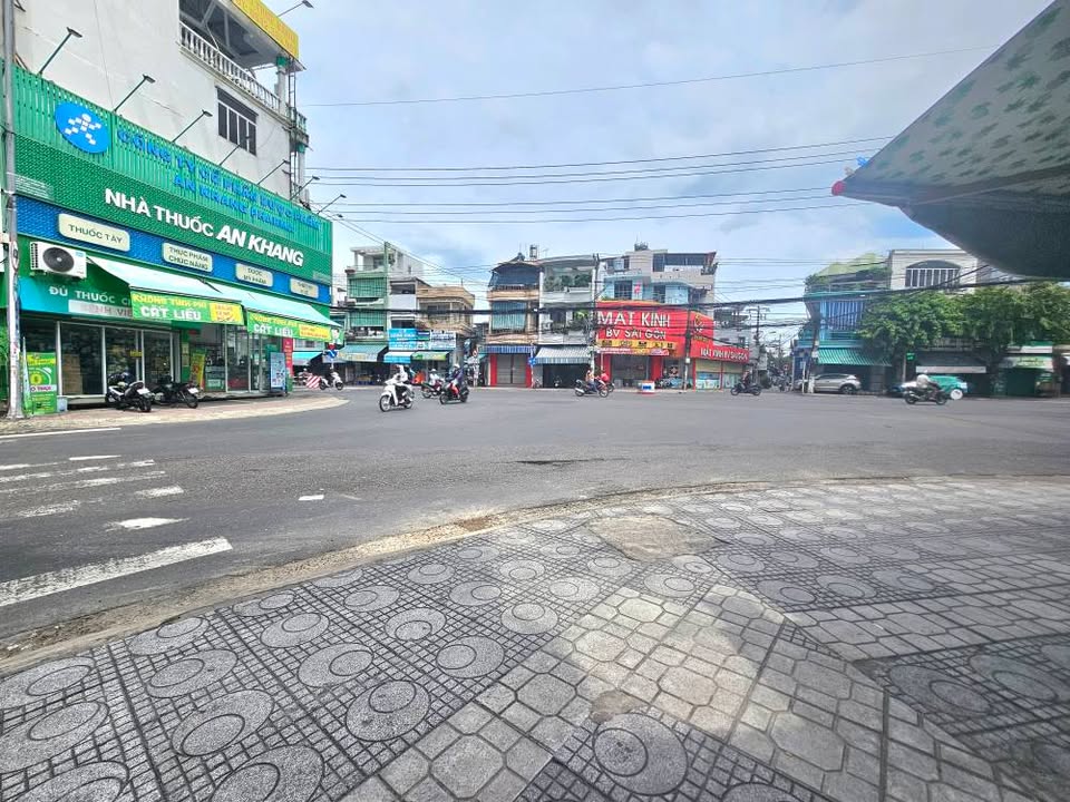 Nhà mặt tiền Lê Hồng Phong Nha Trang 112.4m² giá 12.999 tỷ - Vị trí đắc địa kinh doanh