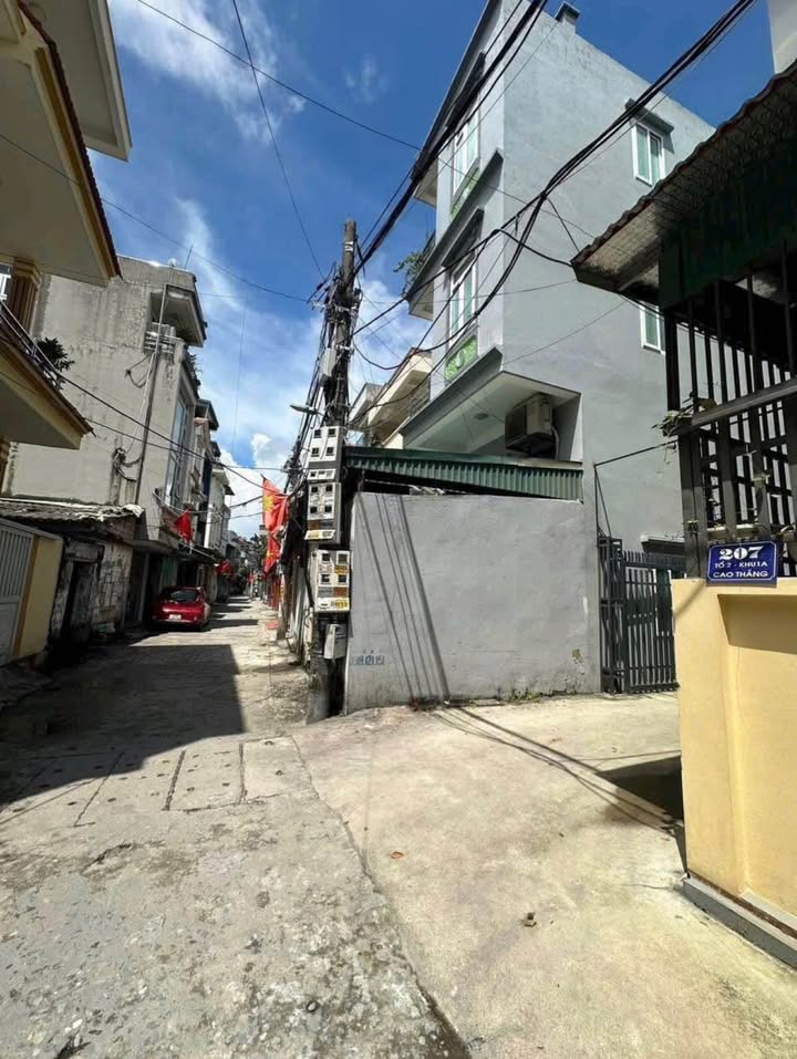 Đất nền Hộ Khẩu Ngõ 1 Cao Thắng 60m² giá 2 tỷ - Sổ đỏ chính chủ, ô tô vào tận nơi!